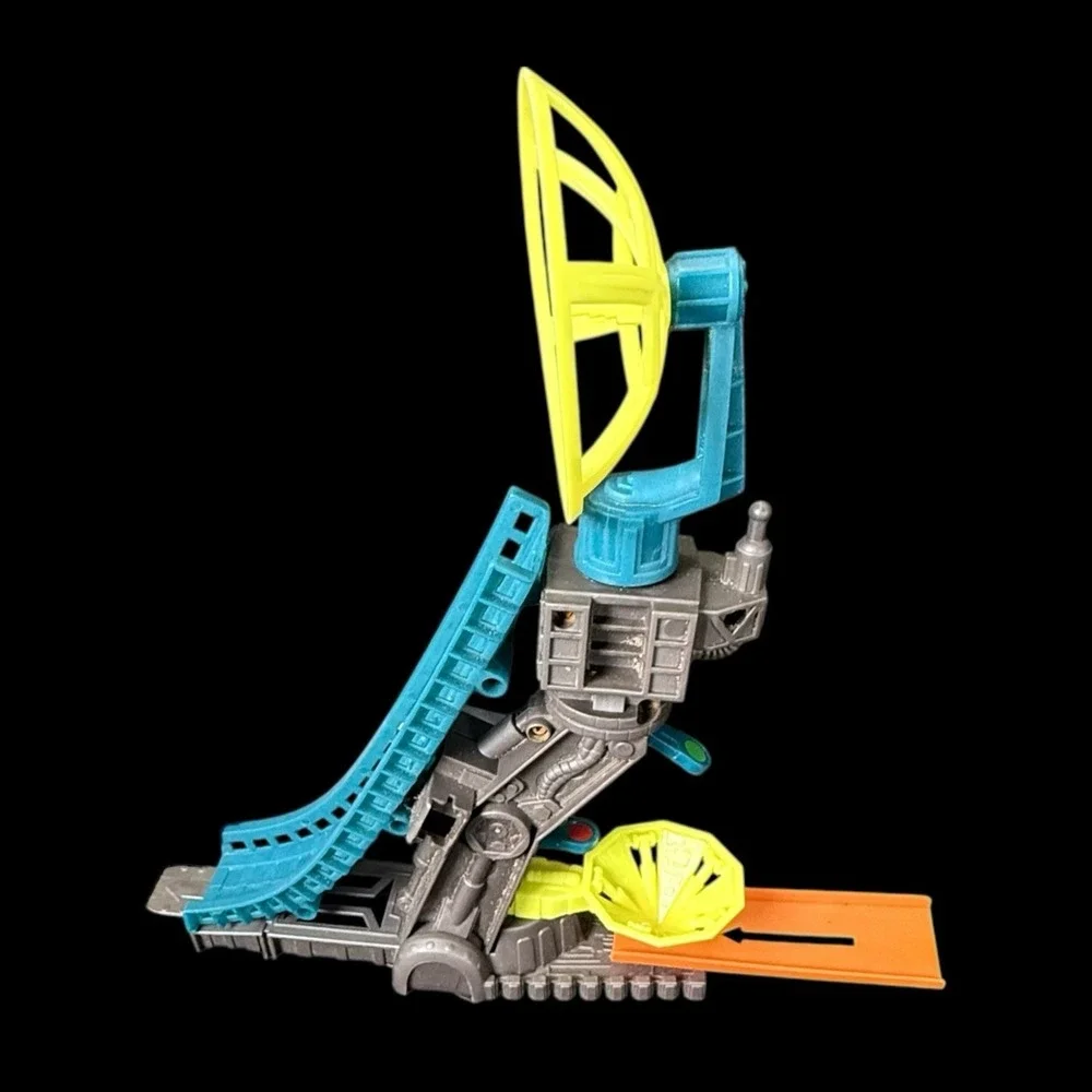 Mattel Hot Wheels: Trick Tracks Radar Rocket Set Replacement No Rocket‎